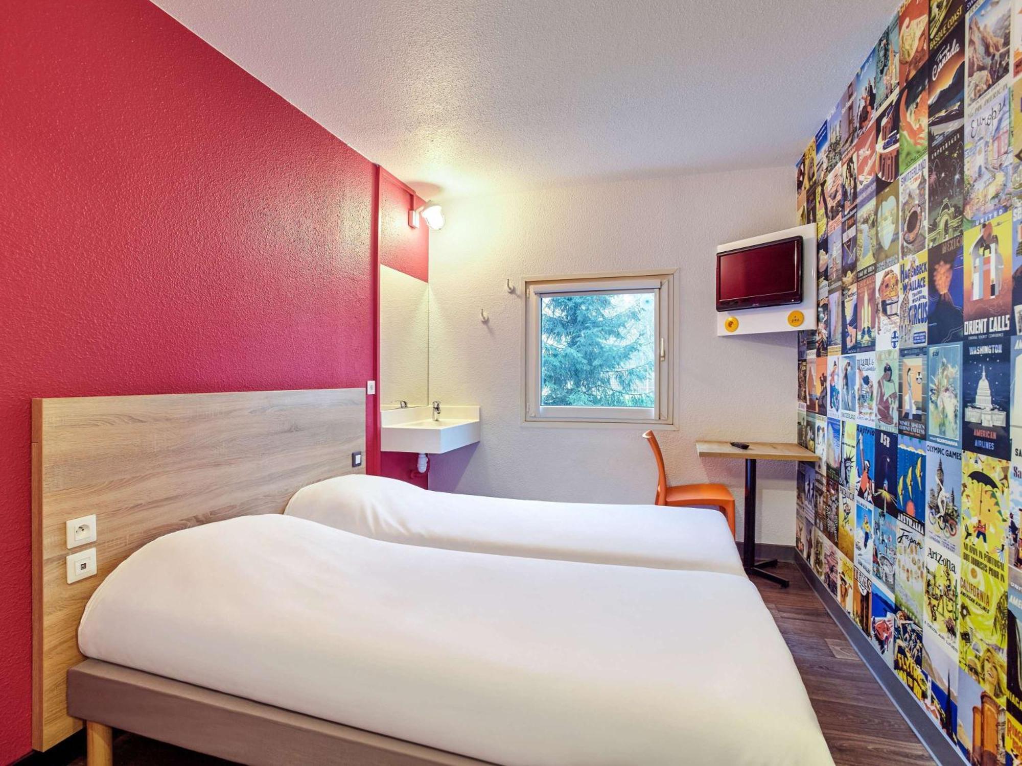 Hotelf1 Nimes Ouest Экстерьер фото