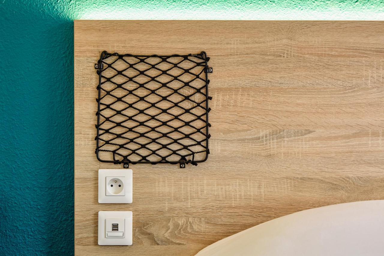Hotelf1 Nimes Ouest Экстерьер фото